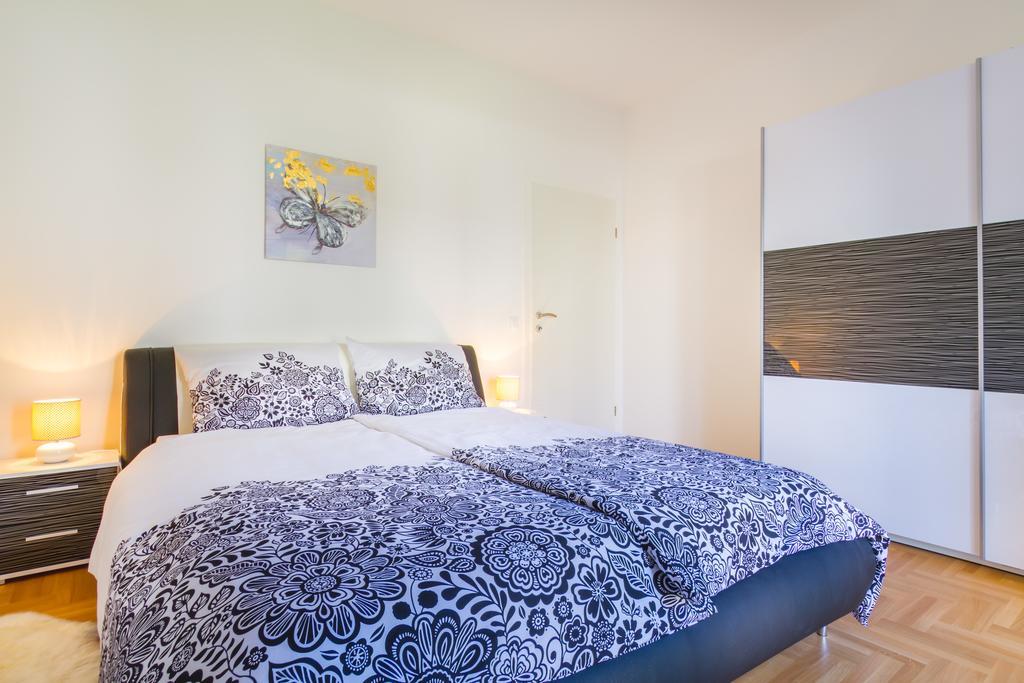 Villa Apartments Futura Вантачичи Екстериор снимка