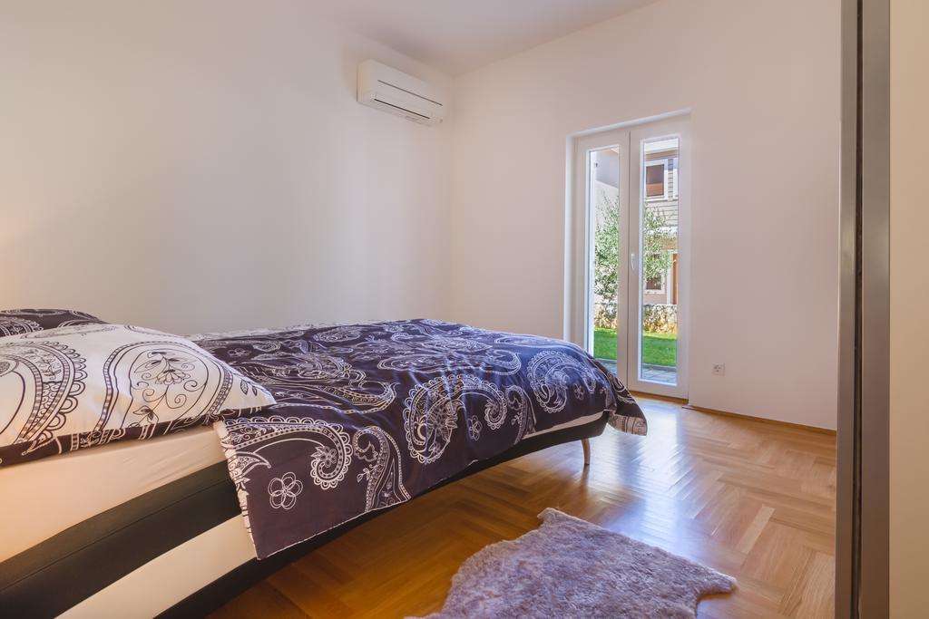 Villa Apartments Futura Вантачичи Екстериор снимка