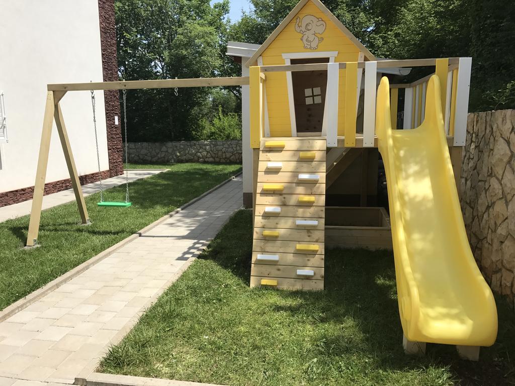 Villa Apartments Futura Вантачичи Екстериор снимка