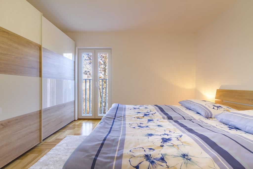 Villa Apartments Futura Вантачичи Екстериор снимка