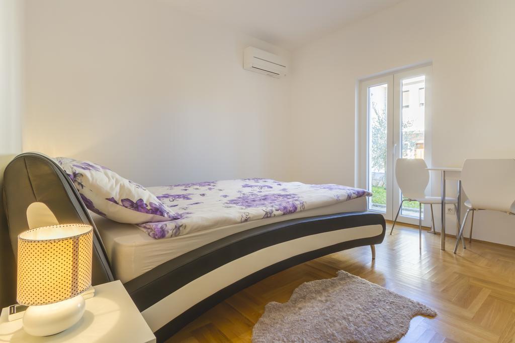 Villa Apartments Futura Вантачичи Екстериор снимка